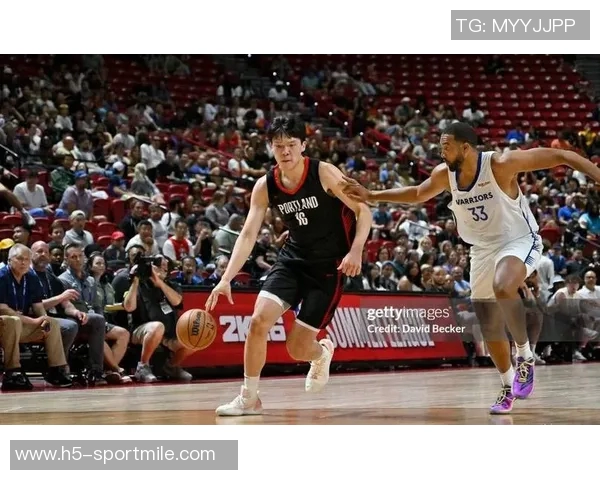 杨瀚森半场表现简评出战4分4秒仅得1助攻正负值4展现潜力