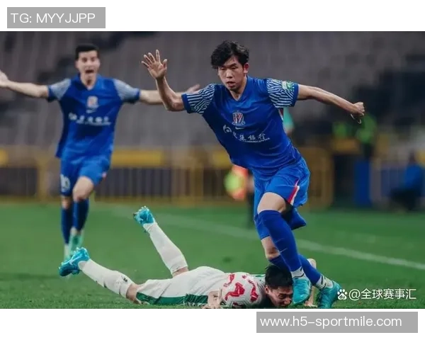 川超精彩绝伦补时逆转遂宁门将头球绝平广安队震撼全场 川超精彩绝伦补时逆转遂宁门将头球绝平广安队震撼全场